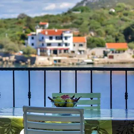 Apartment Apartments By The Sea Cove Pokrivenik, Hvar - 2073 Zastrazisce